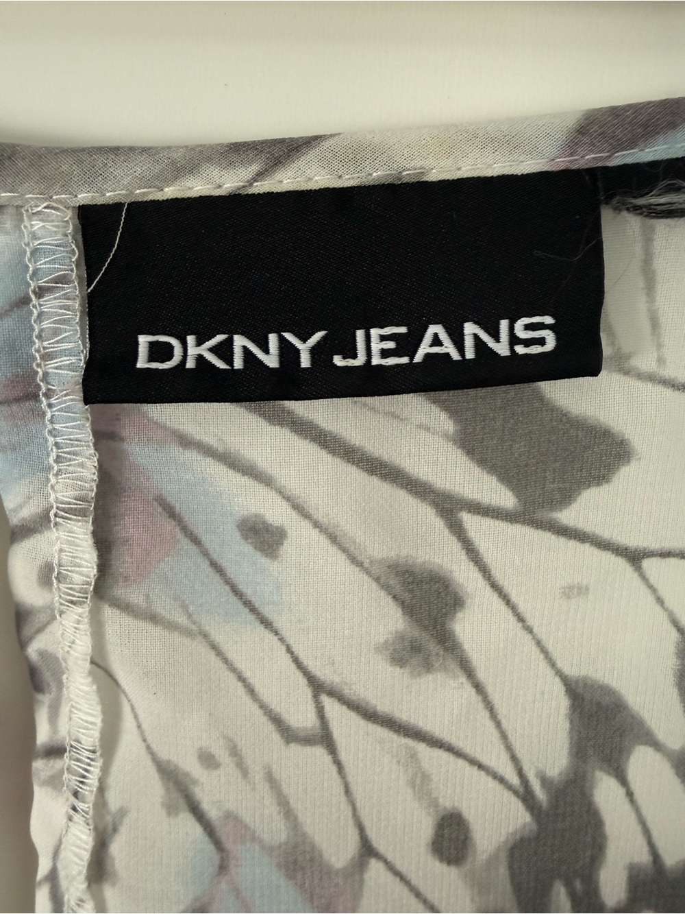 Dkny White Grey Blue Abstract Print Sleeveless Blouse L - Picture 5 of 5